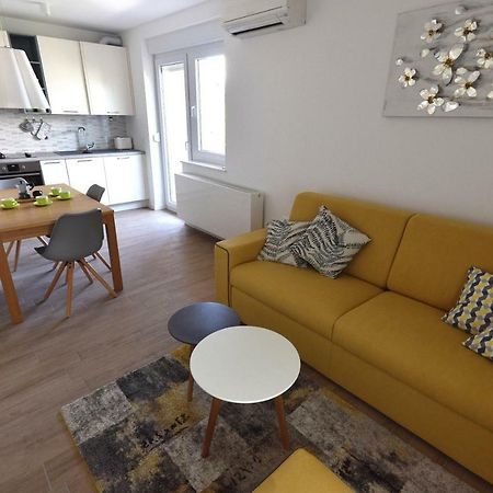 Apartment Vostan Pula Dış mekan fotoğraf